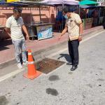 ลงพื้นที่ตรวจสอบฝาร่องน้ำที่ชำรุด และดำเนินการซ่อมแซม