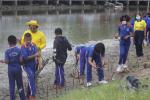 ปลูกต้นโกงกาง บริเวณริมคลองหัวไทร