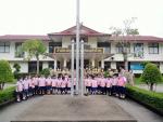 ร่วมกันเคารพธงชาติไทยโดยพร้อมเพียง ณ เสาธงเทศบาลตำบลหัวไทร