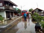 ฉีดล้างหลาดริมคลองหัวไทร